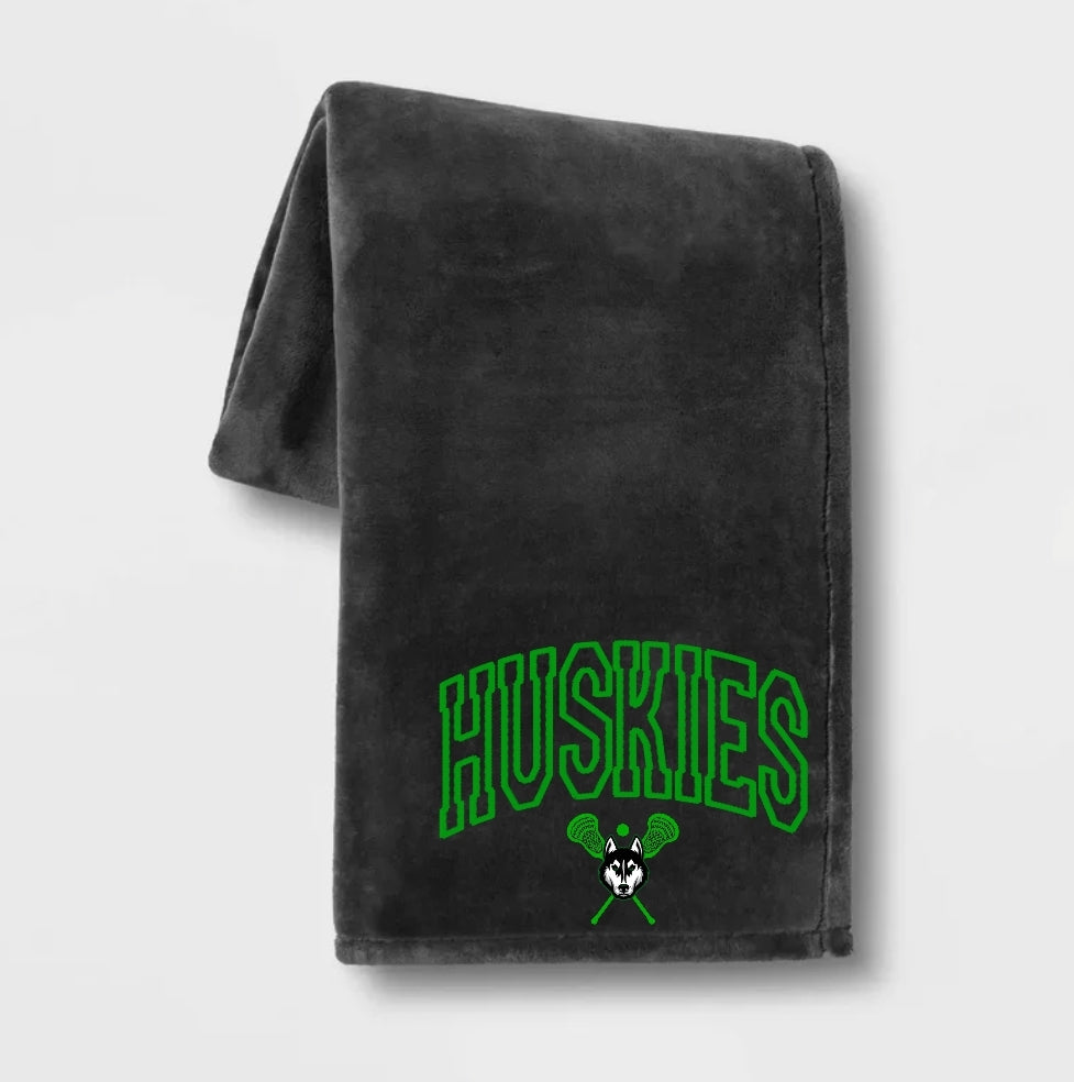 Huskies Faux Embroidered Design Blanket